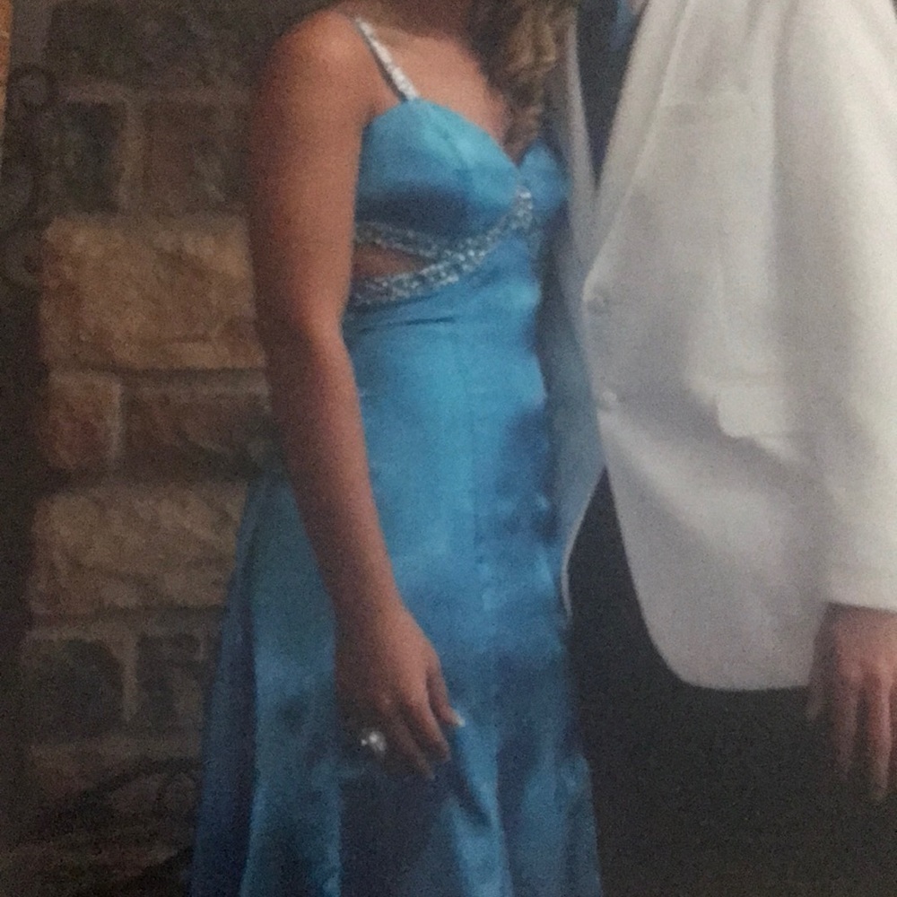 Formal/Prom Dress - Picture 5 of 8